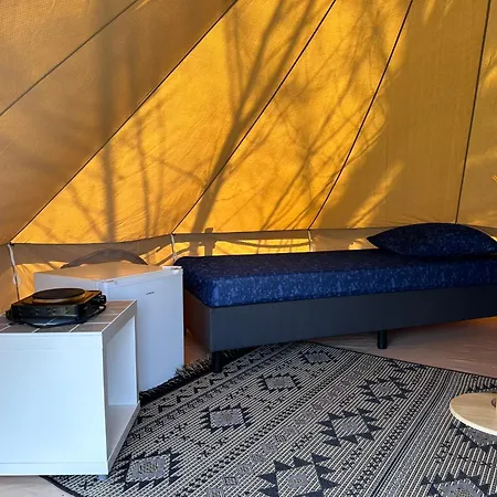 Bell Tent * Warmond